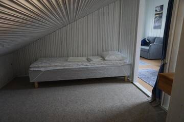 Фото номера Дом с 3 спальнями Дома для отпуска Kuunari Holiday Home г. Мяндьяла 71